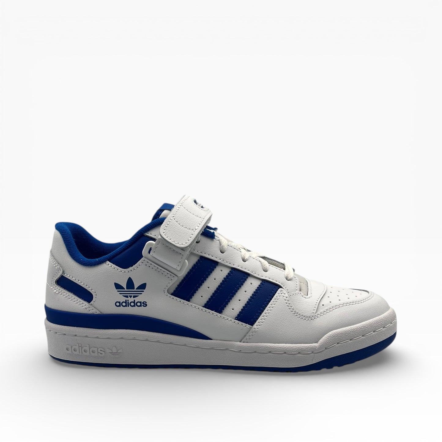Baskets Adidas blanches et bleues pour homme, sneaker en cuir chez LA CHAUSSURERIE