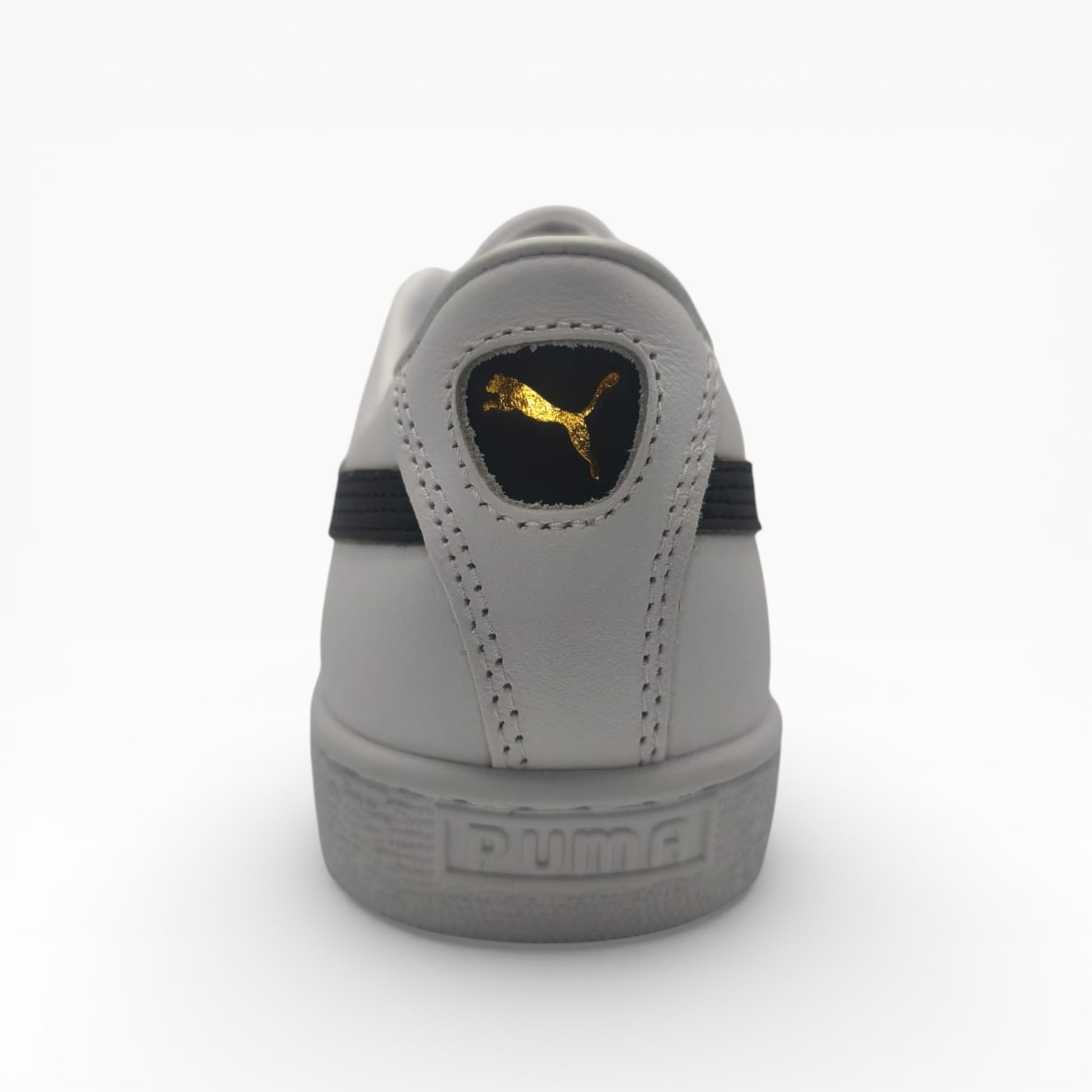 Baskets Puma Basket Classic XXI homme blanches logo doré vue arrière, LA CHAUSSURERIE