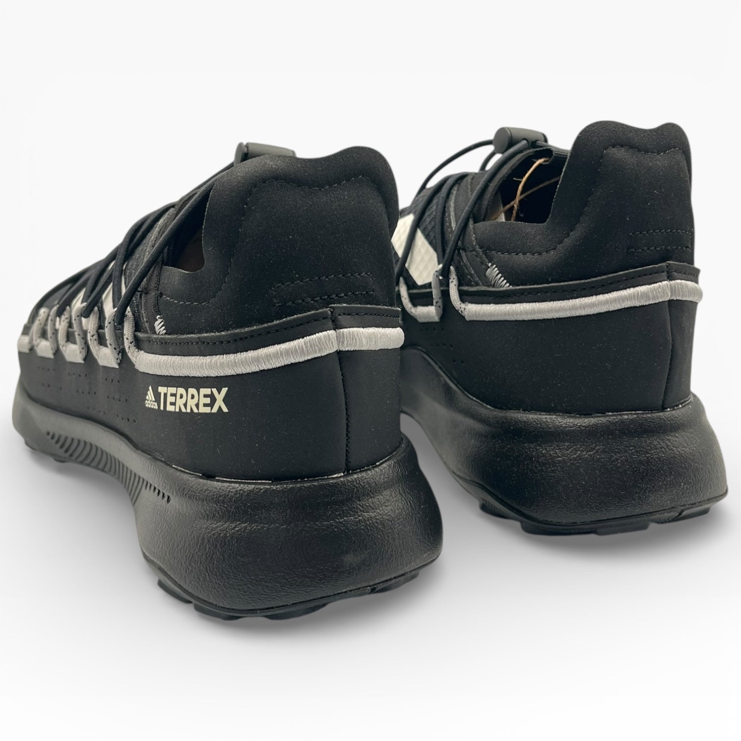 Chaussures noires Adidas Terrex vue arrière, LA CHAUSSURERIE