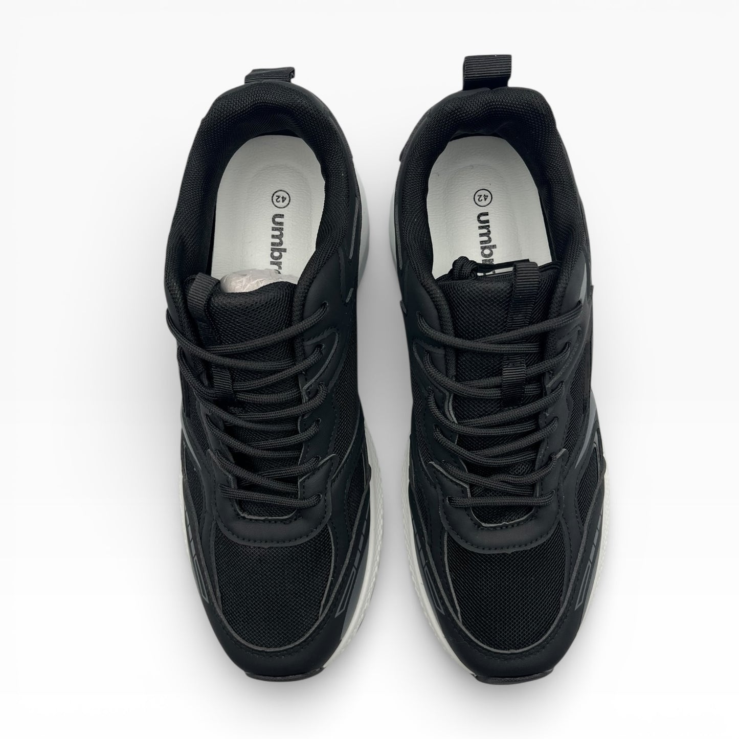 Baskets noires Umbro pour homme, semelle blanche, vu de dessus, LA CHAUSSURERIE