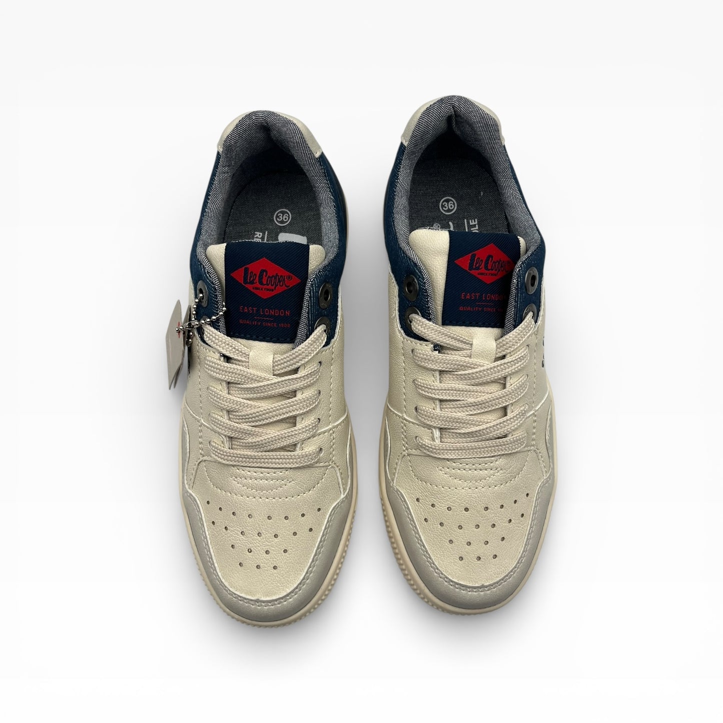 Paire de baskets beiges Le Coq Sportif, vue dessus, collection LA CHAUSSURERIE