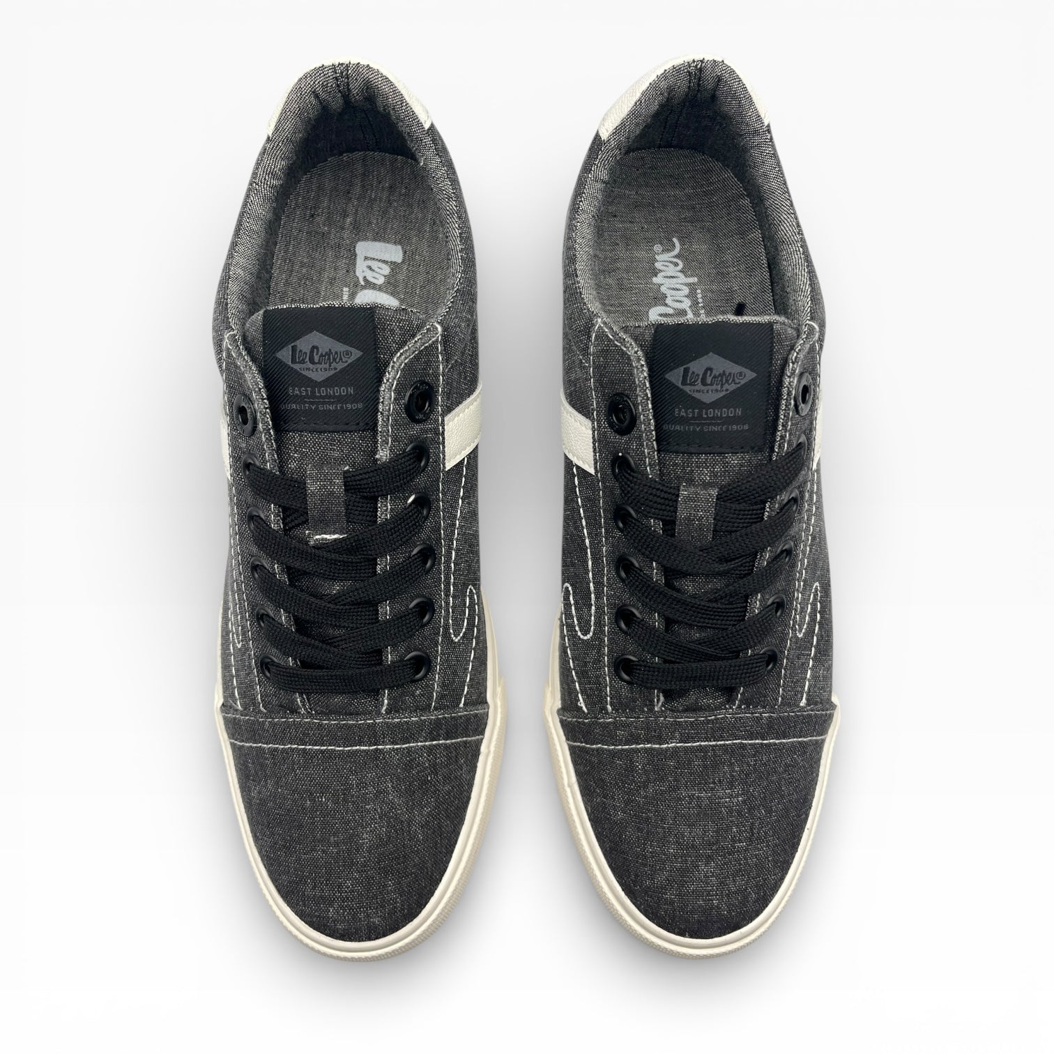 Baskets noires Le Coq Sportif en toile avec lacets noirs, vues du dessus, LA CHAUSSURERIE