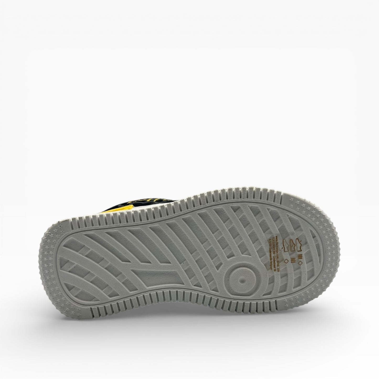 Semelle blanche de basket, vue dessous, LA CHAUSSURERIE chaussures tendance