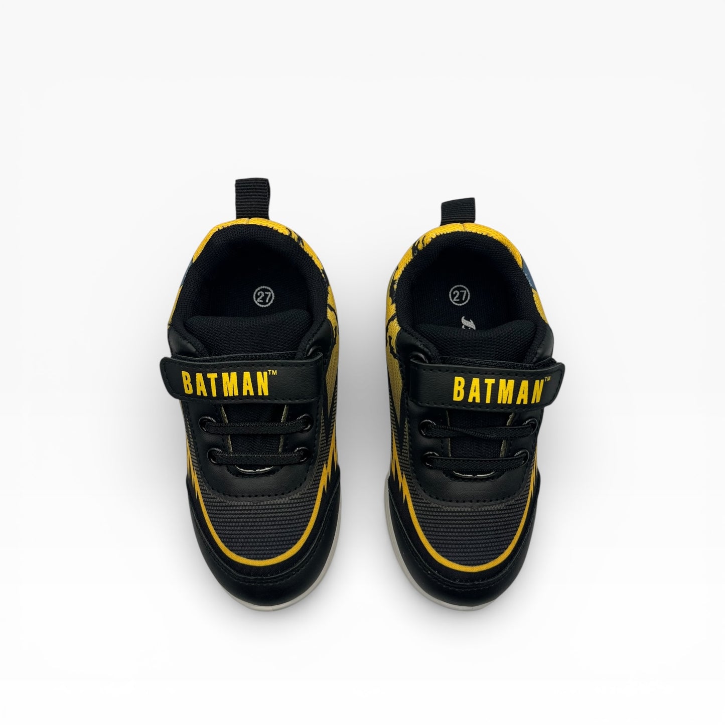 Baskets enfant Batman noires et jaunes, LA CHAUSSURERIE, vue du dessus sur fond blanc