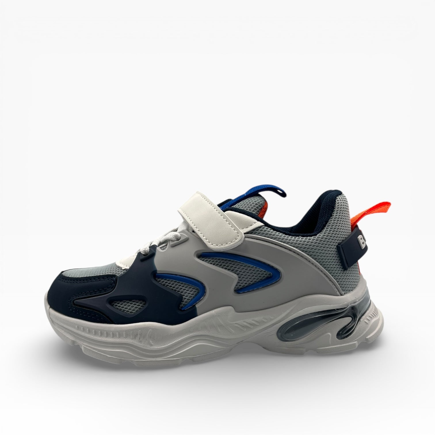 Baskets enfant grises et bleues avec détails orange, LA CHAUSSURERIE, fond blanc épuré