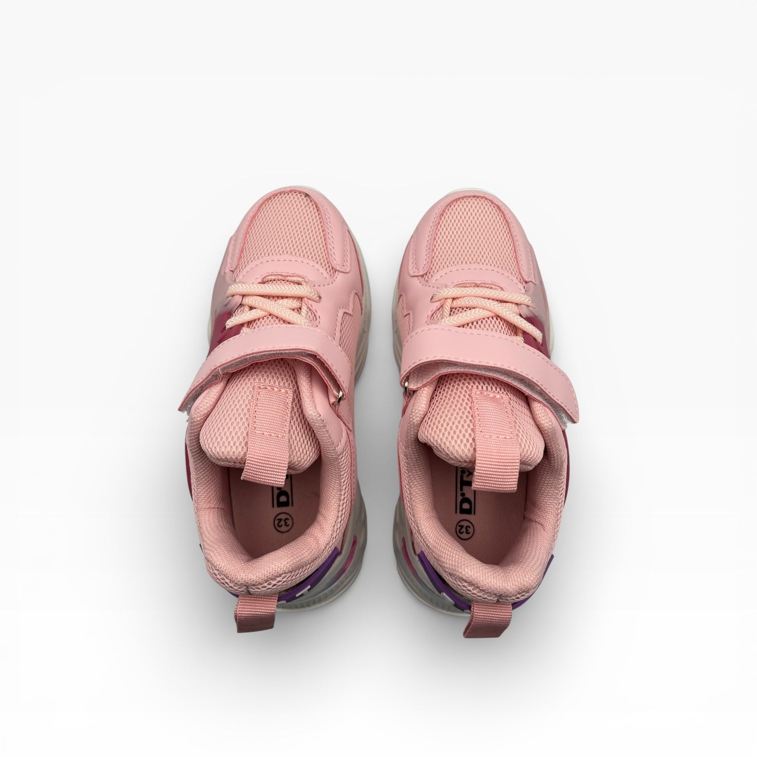 Baskets enfant roses à scratch, LA CHAUSSURERIE, vue du dessus sur fond blanc