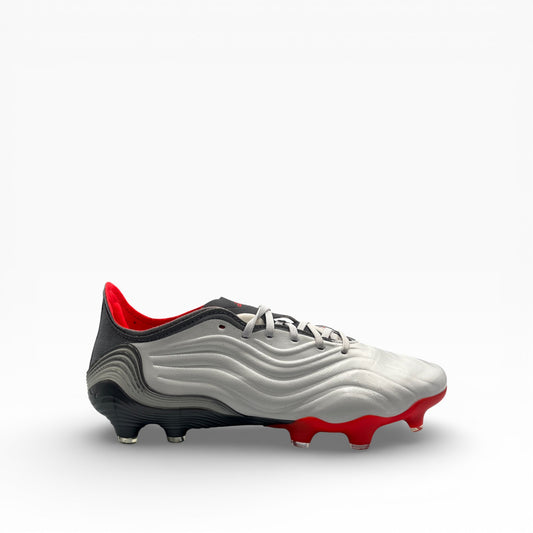Chaussure de football Adidas Copa Sense.1 FG argent, crampons rouges et noirs, LA CHAUSSURERIE