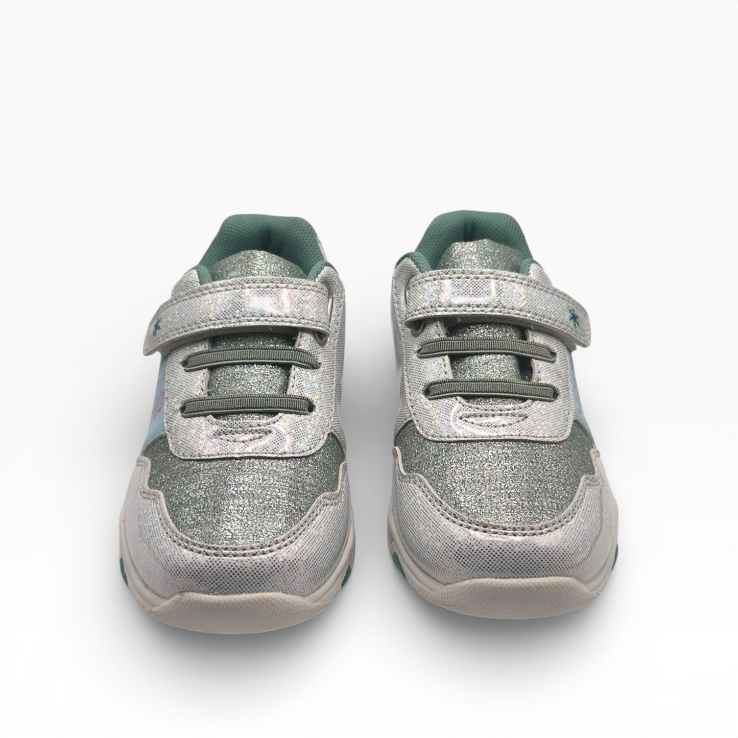 Baskets enfant vertes à scratch pailletées, LA CHAUSSURERIE, vue de face sur fond blanc.