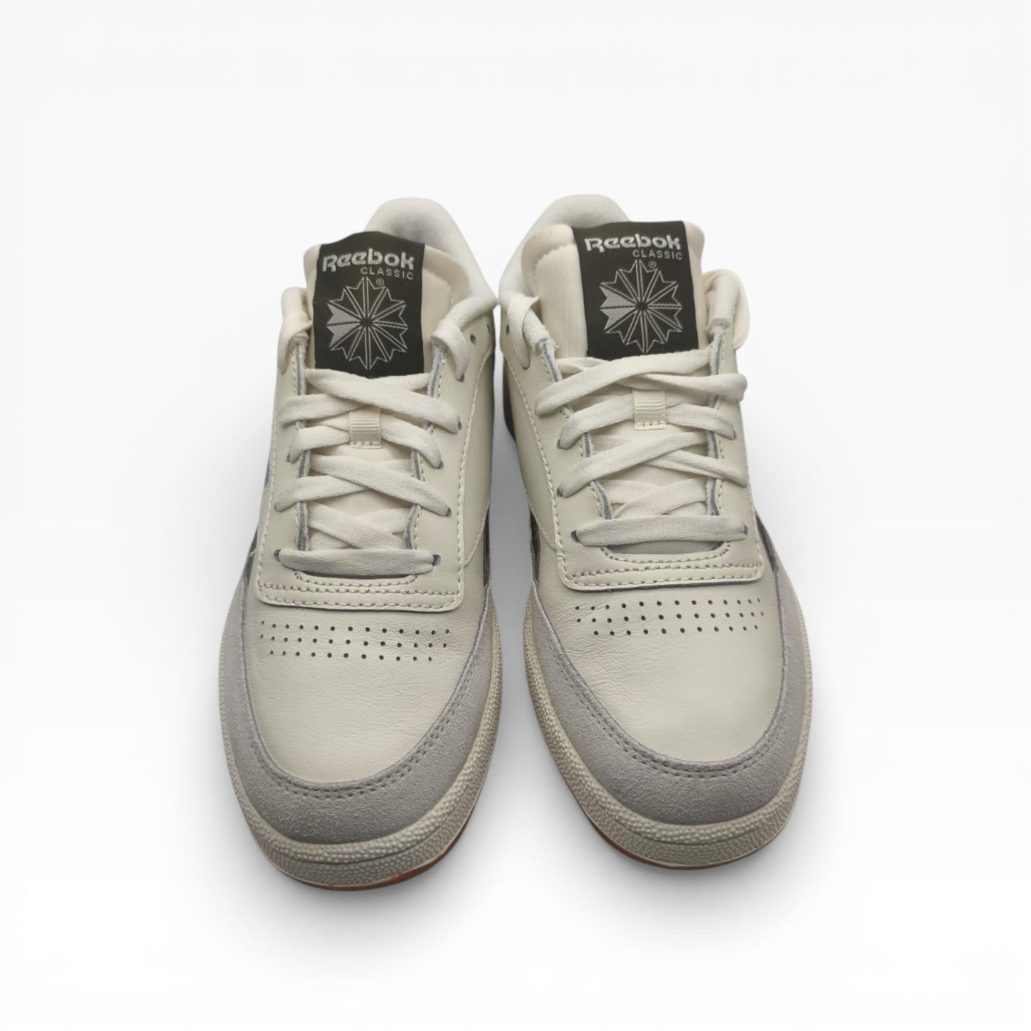 Chaussures Reebok Club C Revenge beige et noir vues de dessus sur fond blanc, LA CHAUSSURERIE